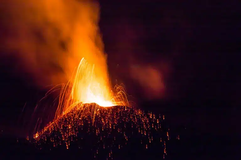 ACCUEIL-Le Piton de la Fournaise fait sa symphonie !