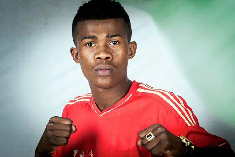 ACCUEIL-Séverin Mamonjisoa, champion du monde en kick boxing