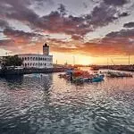 Les Comores - Fort sur le port