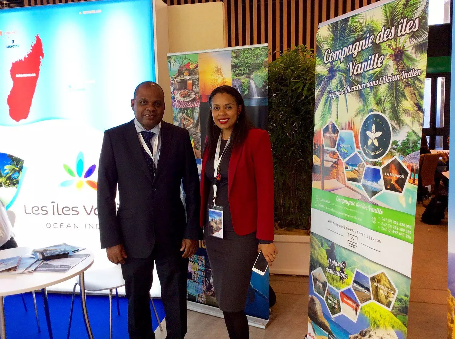 M. Didier Dogley, Ministre du Tourisme des Seychelles, et Mme. Sherin Francis du STB